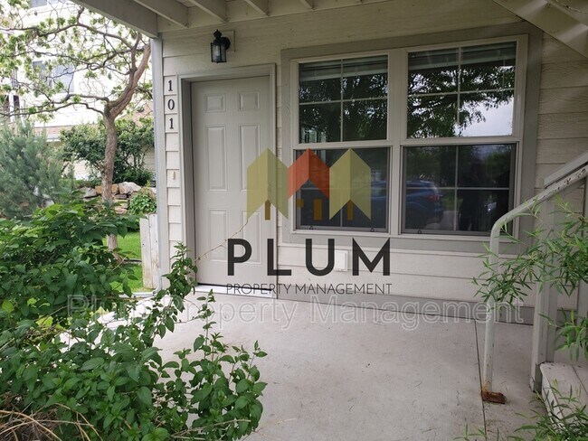 Foto del edificio - 1309 Montana St