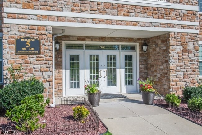 Building Photo - 5314 Sanctuary Boulevard