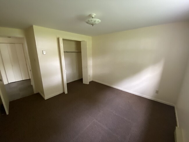 Photo du bâtiment - 23 Centennial Ave W