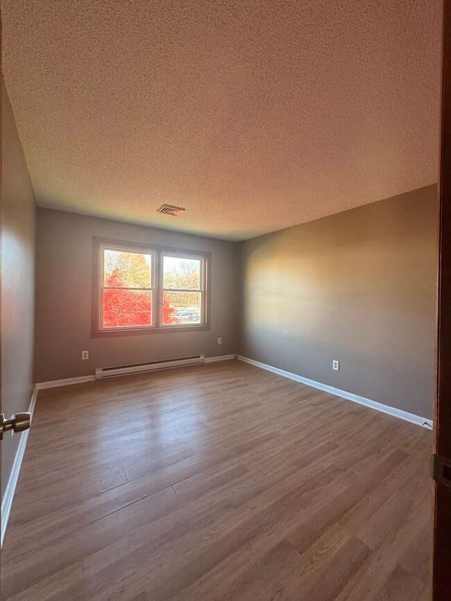 Bedroom 1 - 17 Elm St