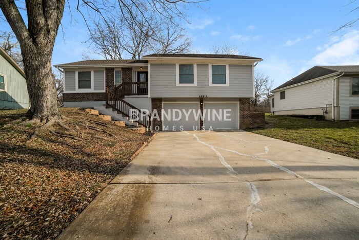 Primary Photo - NEW LOWER RENTAL RATE LEASING SPECIAL: Rec...