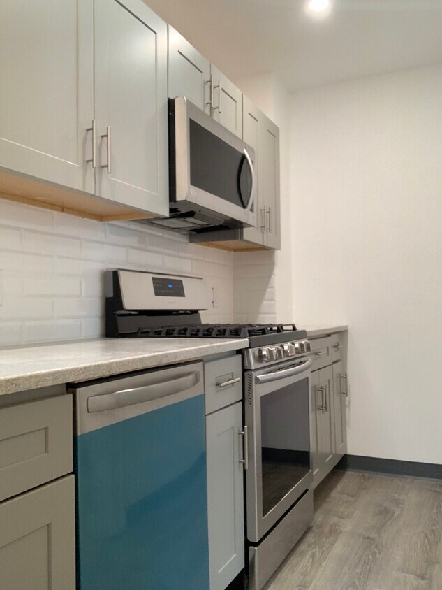 1281 Paterson Plank Rd, Secaucus, NJ 07094 Apartments in Secaucus, NJ