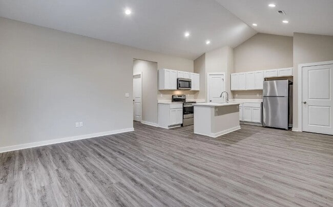 Building Photo - Duplex in Maize