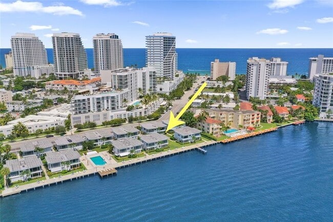 Foto del edificio - 425 Bayshore Dr