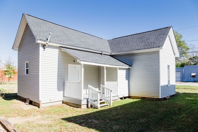 Foto del edificio - 353 N 13th St