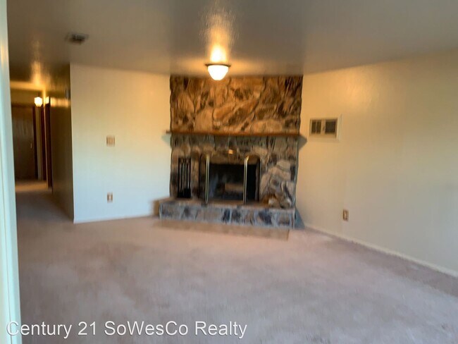 Building Photo - 3 br, 2 bath House - 3505 San Medina Ave