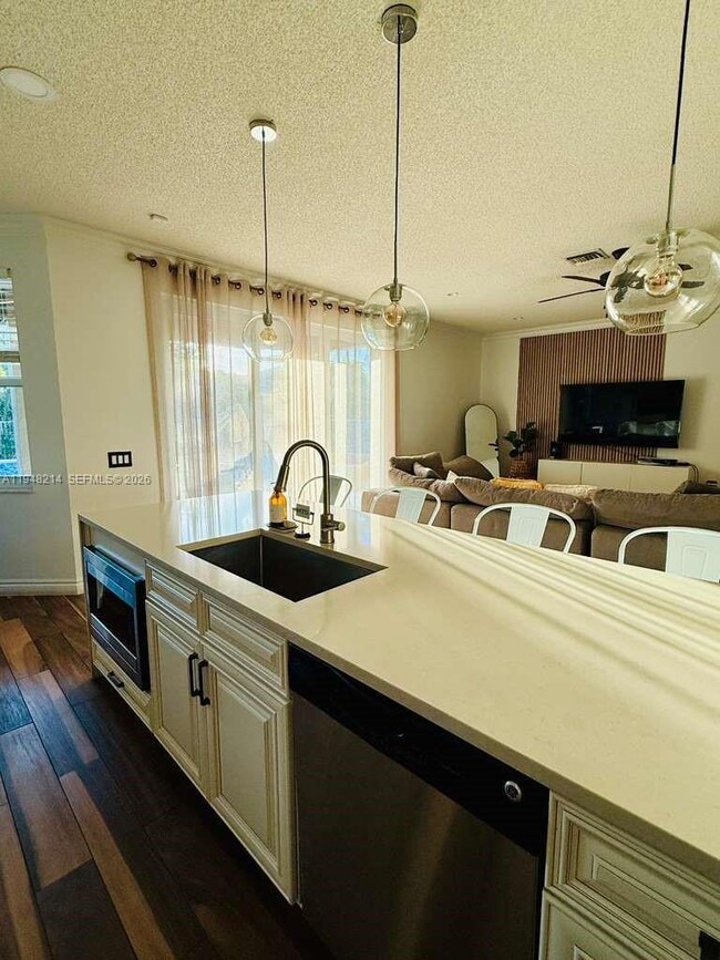 Foto del edificio - 4120 Staghorn Ln