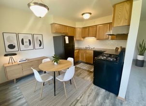 Building Photo - 1966 Burton St SE