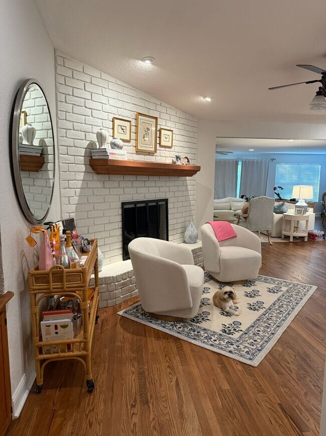 Foto del edificio - Overton Park home for Lease