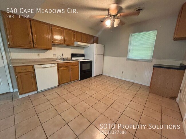 Foto del edificio - 540 Cape Meadows Cir