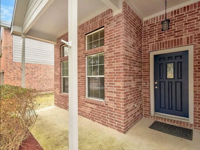 Building Photo - 206 Mossy Rock Dr