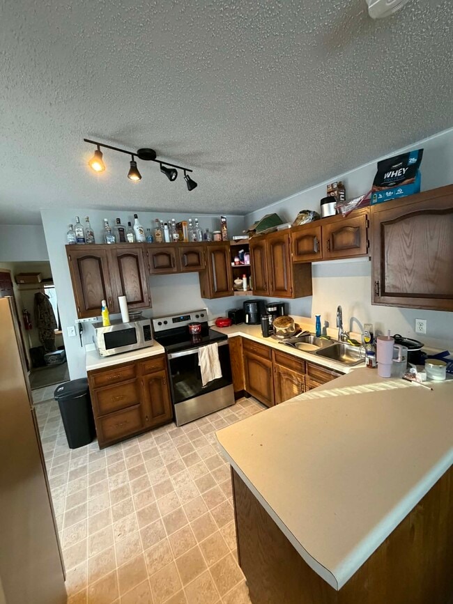 Building Photo - 1318 10th St N