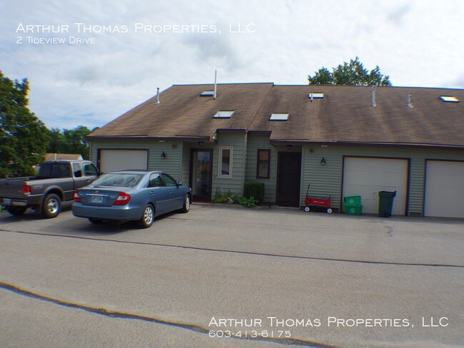 Foto del edificio - End Unit Condo with Garage