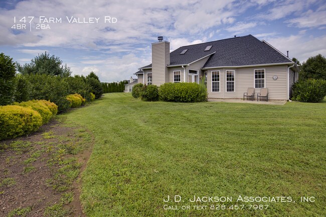 Building Photo - Cottages at Livingston Farms