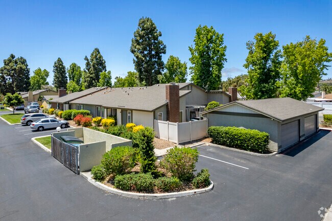 Building Photo - 3558 Apple Blossom Way