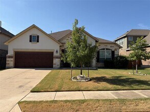 Building Photo - 104 Canyon Lake Ln