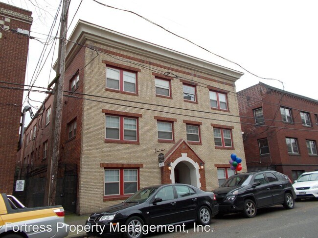 Building Photo - 1964 NW Johnson St
