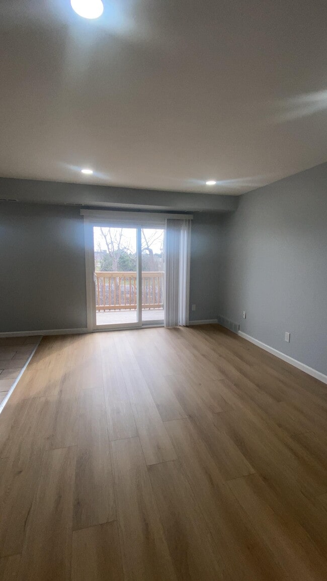 Building Photo - 45240 Keding St