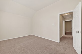 Building Photo - 3327 Tall Sycamore Trail