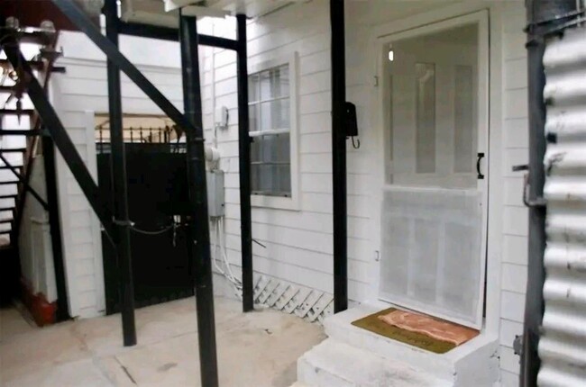 Building Photo - 3812 Garrow St