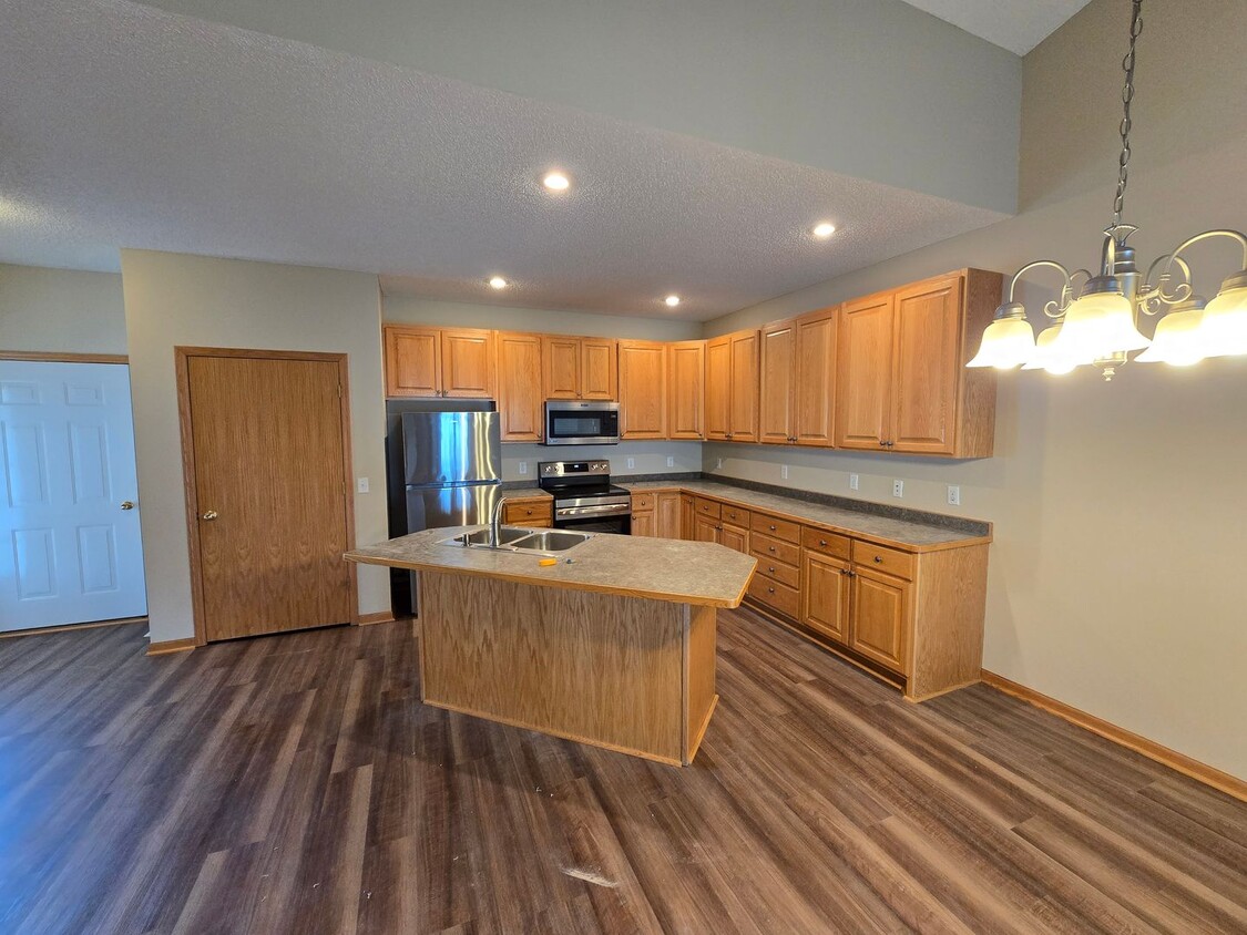 Primary Photo - Remodeled Monticello MN Townhouse
