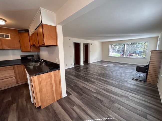 Foto del edificio - 750 W Cliff Dr