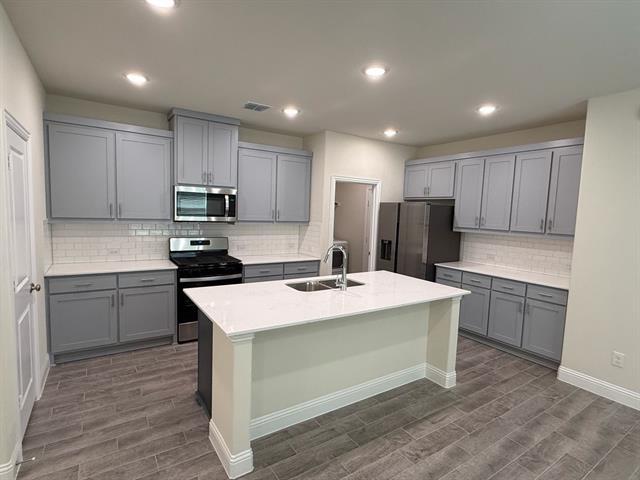 Foto del edificio - 801 Portina Dr