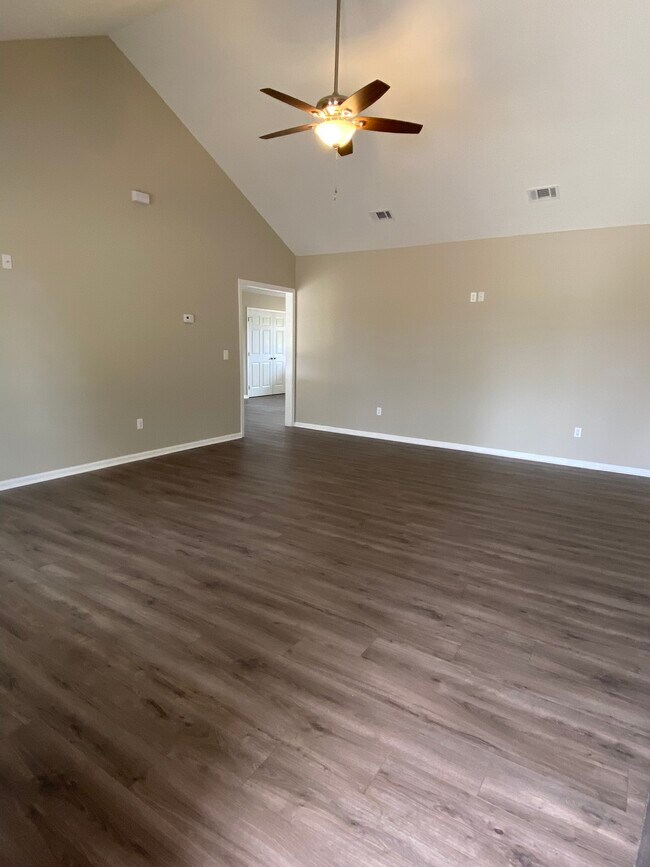 Foto del edificio - 1303 Tifton Eldorado Rd