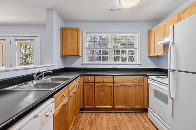 Building Photo - Washington Square Apartments