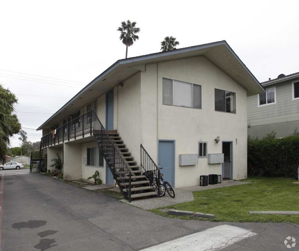 Building Photo - Primavera Apartments