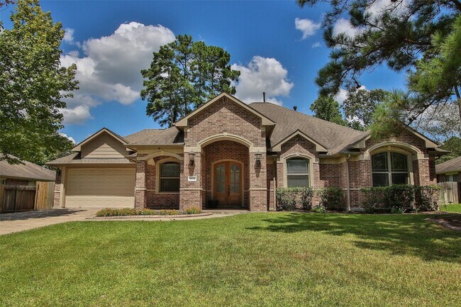 Foto del edificio - 6534 Woodland Oaks