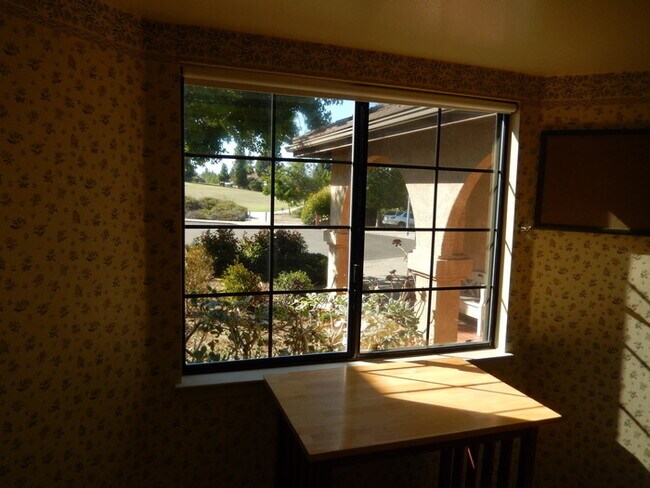 Building Photo - 932 San Adriano Ct