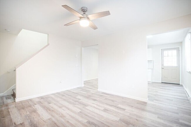 Building Photo - 1224 Page Blvd