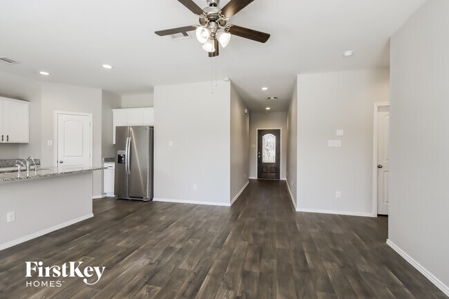 Foto del edificio - 18286 Eaton Mill Dr