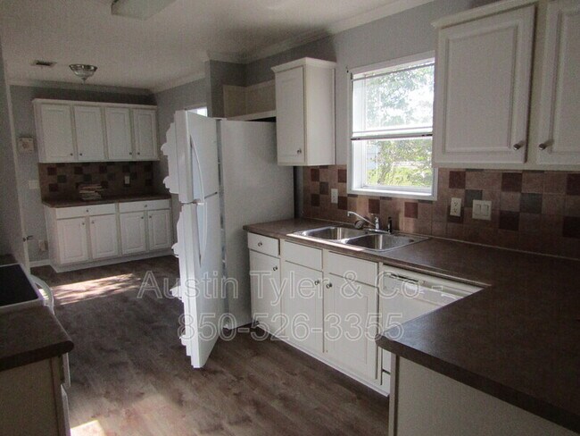 Foto del edificio - 4981 Basswood Rd