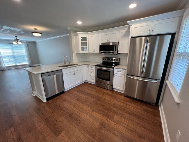 Foto del edificio - Beautiful Westside Condo!