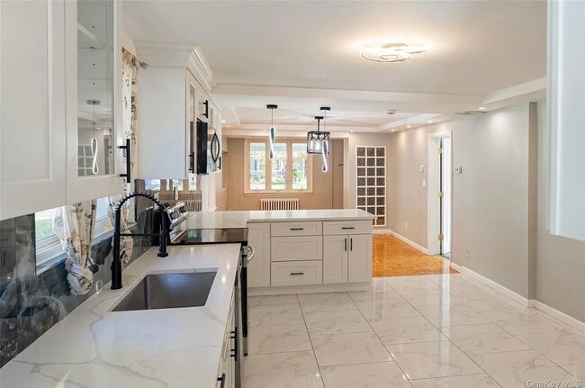 Building Photo - 168 Oldfield Ave