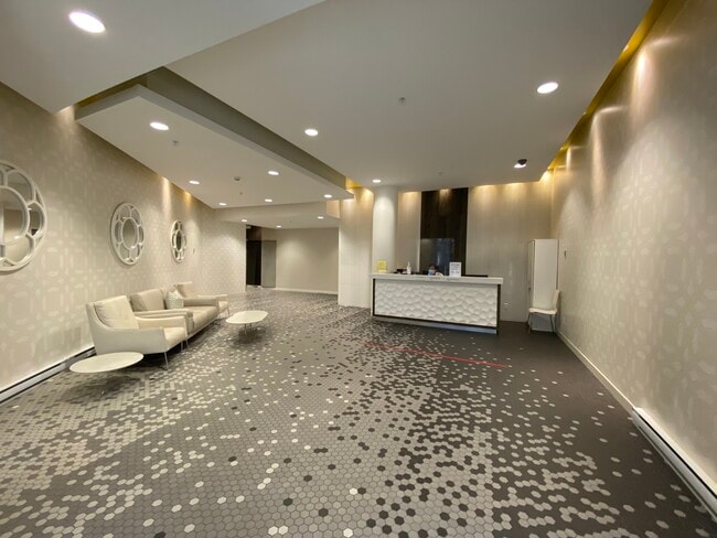 Building Photo - 445 2nd Av W