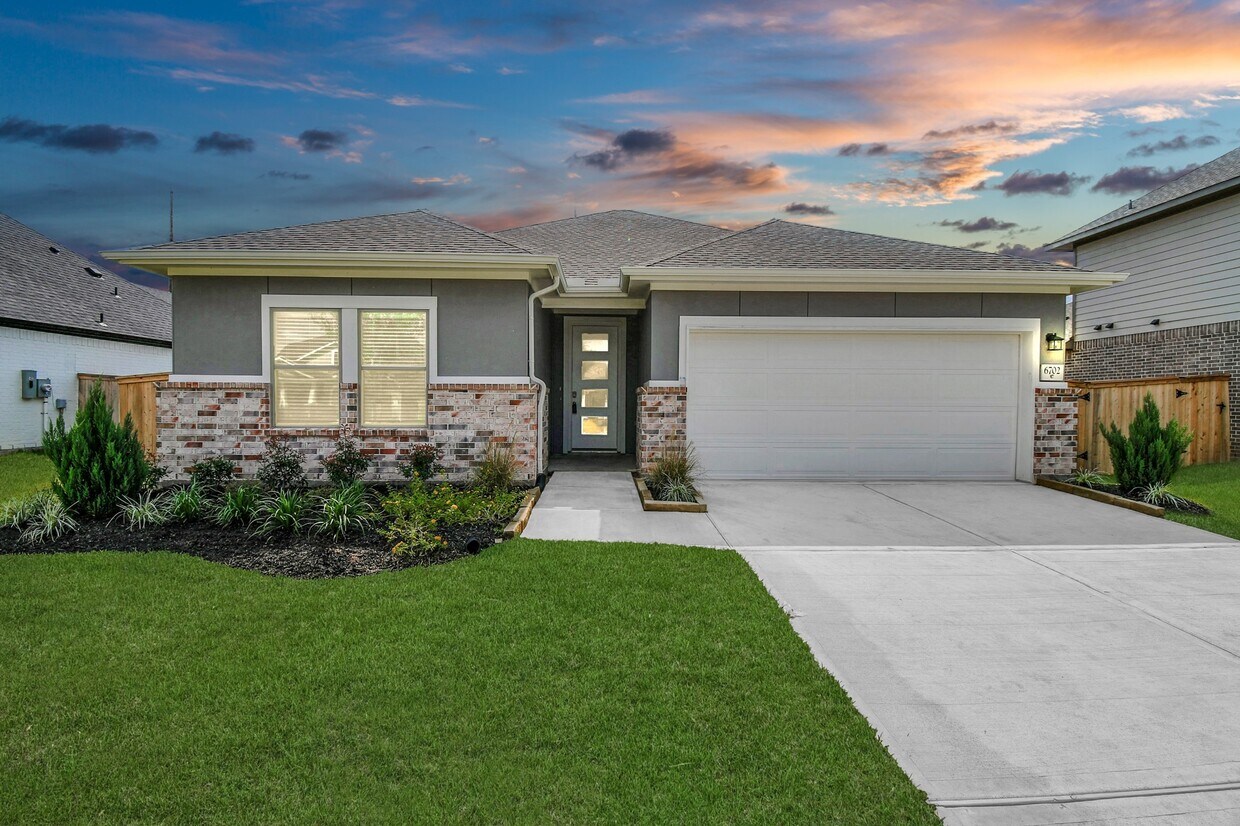 Primary Photo - 6702 Arabella Lakes Dr