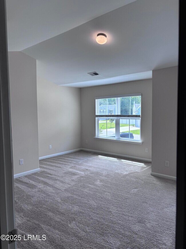 Building Photo - 10 Grand Willow Wy