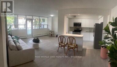 Building Photo - 33 Erskine Ave