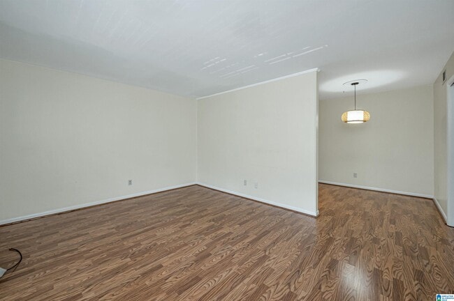 Building Photo - 2727 Highland Ave