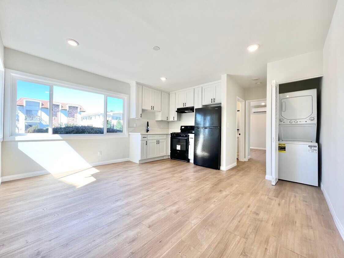 Foto principal - 3740 Westwood Blvd