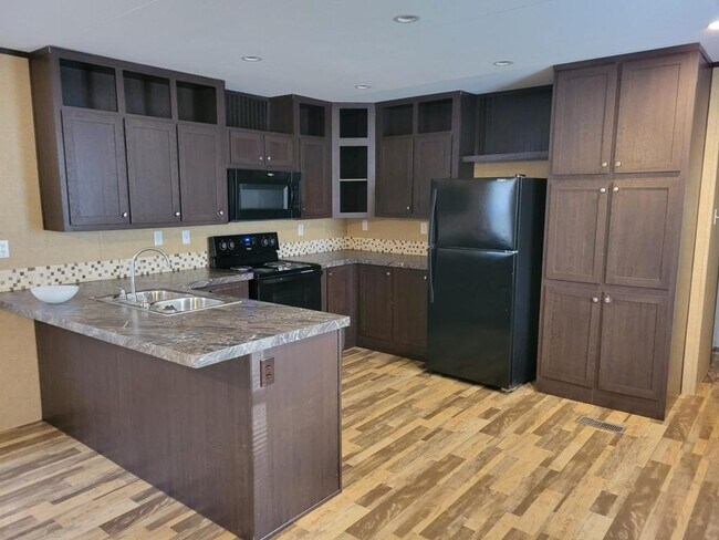 Foto del edificio - 1496 Robinson Rd