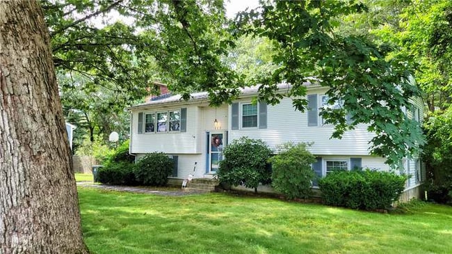 Building Photo - 111 Oak Tree Ave