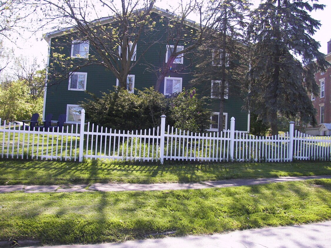 7697 N State St Lowville Ny 13367 Apartments Lowville Ny Apartments Com