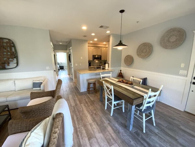 Building Photo - 122 Georgetown Ave