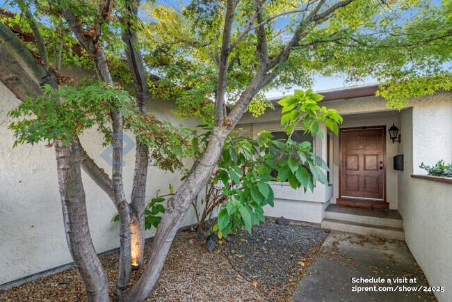 Foto del edificio - 5047 Pearl Ave