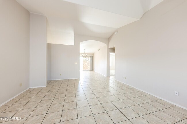 Foto del edificio - 18437 N 8th Pl