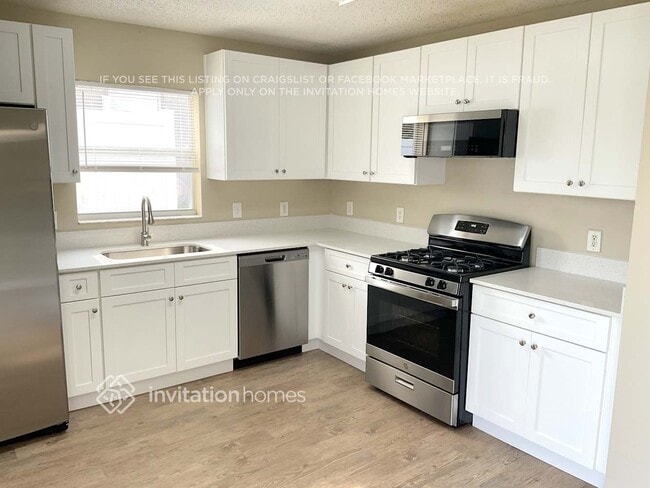 Foto del edificio - 336 Royal Ridge Dr